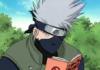 Kakashi reading